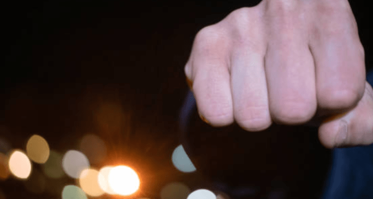 Seorang Driver Taksi Online Diduga Dianiaya oleh Pria Mengaku Aparat di Tangsel