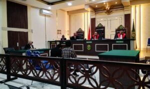 Foto : Jalannya persidangan di Pengadilan Negeri Kelas IA Pati terhadap penghalang kerja Jurnalis di Pati. (Sumber. Mitrapost.com/ Ilham)