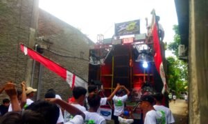 Foto : Sound Horeg saat digunakan untuk perayaan karnaval di Kecamatan Jakenan, belum lama ini. (Sumber. Mitrapost.com/ Ilham)