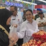 Wali Kota Semarang, Agustina Wilujeng saat meninjau pasar/Instagram