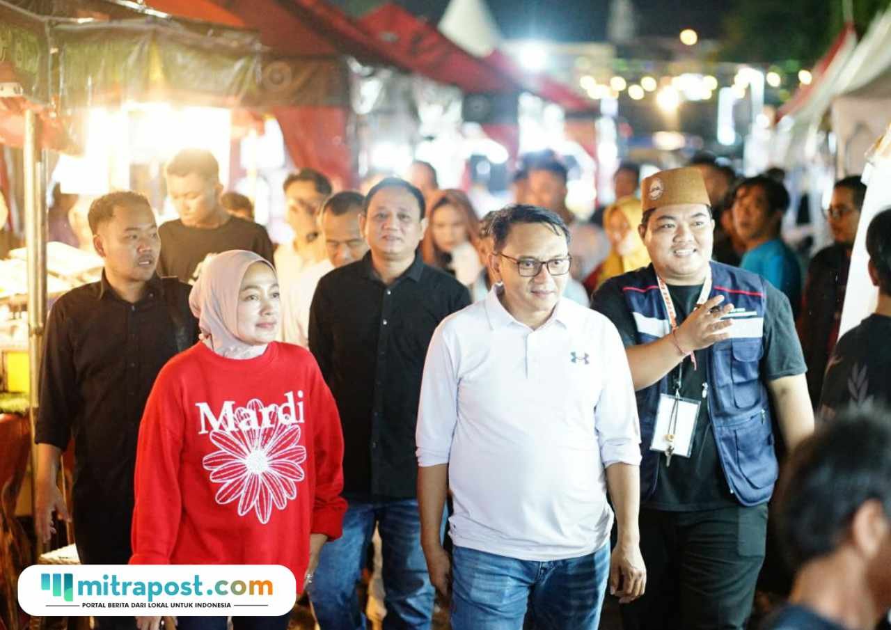 Foto : Plt Bupati Pati, Risma Ardhi Chandra meninjau lokasi Festival Ramadan di Stadion Joyokusumo Pati. (Dok. Humas Pemkab Pati)