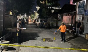 Foto : Polisi melakukan Olah Tempat Kejadian Perkara (TKP) di Desa Talun Kecamatan Kayen. (Dok. Polresta Pati)