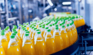 Ilustrasi Imbas Lonjakan Harga Plastik, Pelaku Industri Pangan Pikirkan Pengembalian Kemasan Botol Kaca