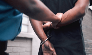 Kejari Surabaya Berhasil Amankan Buronan Notaris Lutfi Afandi yang Rugikan Klien hingga Rp4,2 M