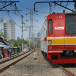 Ilustrasi warga bantaran rel Pembangunan 324 Unit Hunian Bagi Warga Bantaran Rel di Senen Telah Mulai Dilakukan