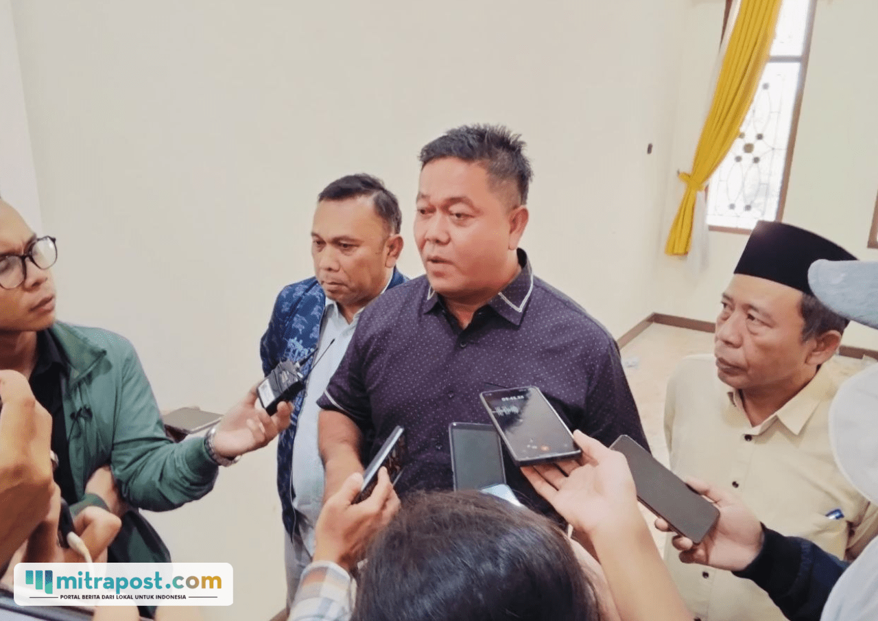 Foto : Ketua DPRD Kabupaten Pati, Ali Badruddin. (Sumber. Mitrapost.com/ Ilham)