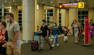 Ilustrasi Bandara Bahan Bakar Avtur Melonjak, Harga Tiket Pesawat Domestik Tembus Rp4 Juta