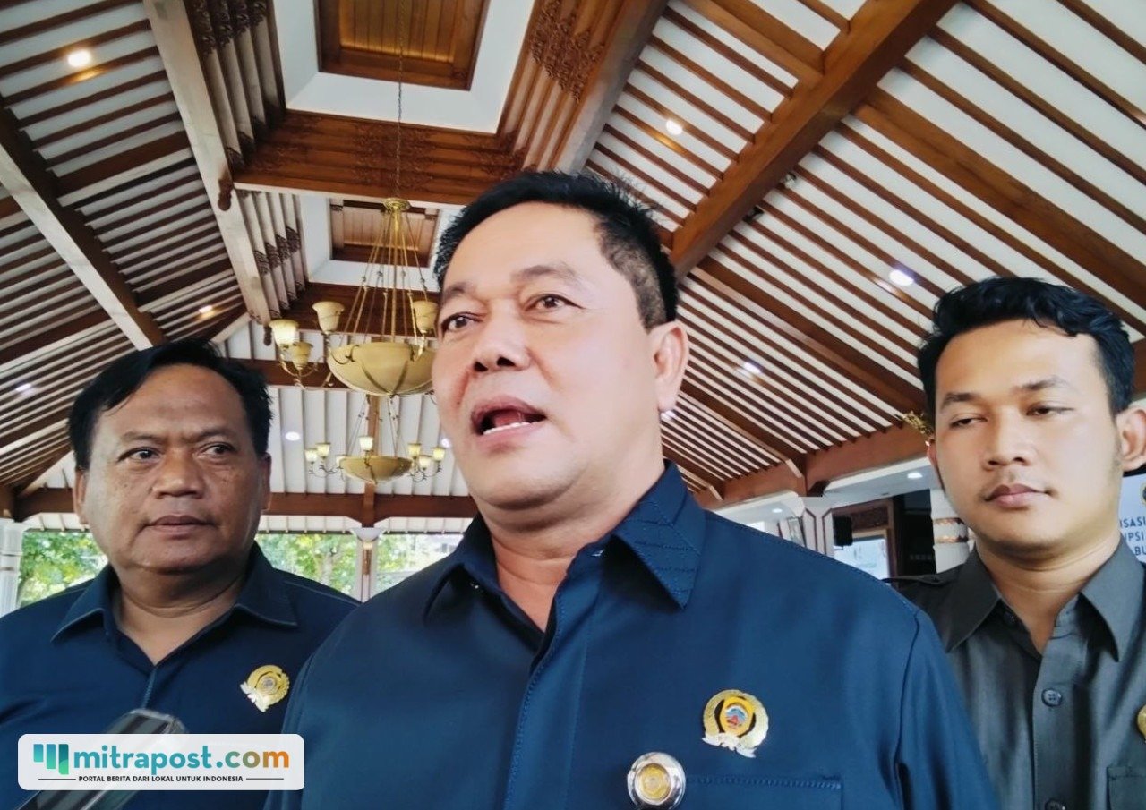Foto : Ketua DPRD Kabupaten Pati, Ali Badruddin. (Sumber. Mitrapost.com/ Ilham)