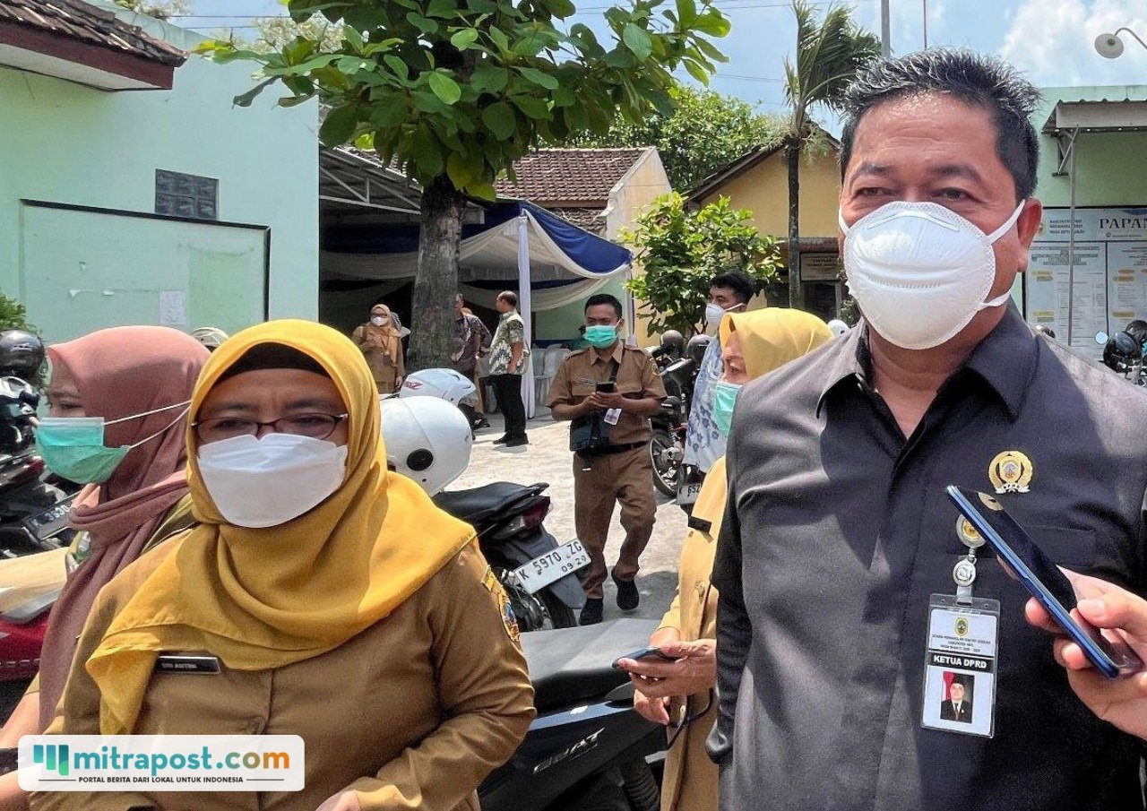 Foto : Ketua DPRD Kabupaten Pati, Ali Badruddin. (Sumber. Mitrapost.com/ Ilham)