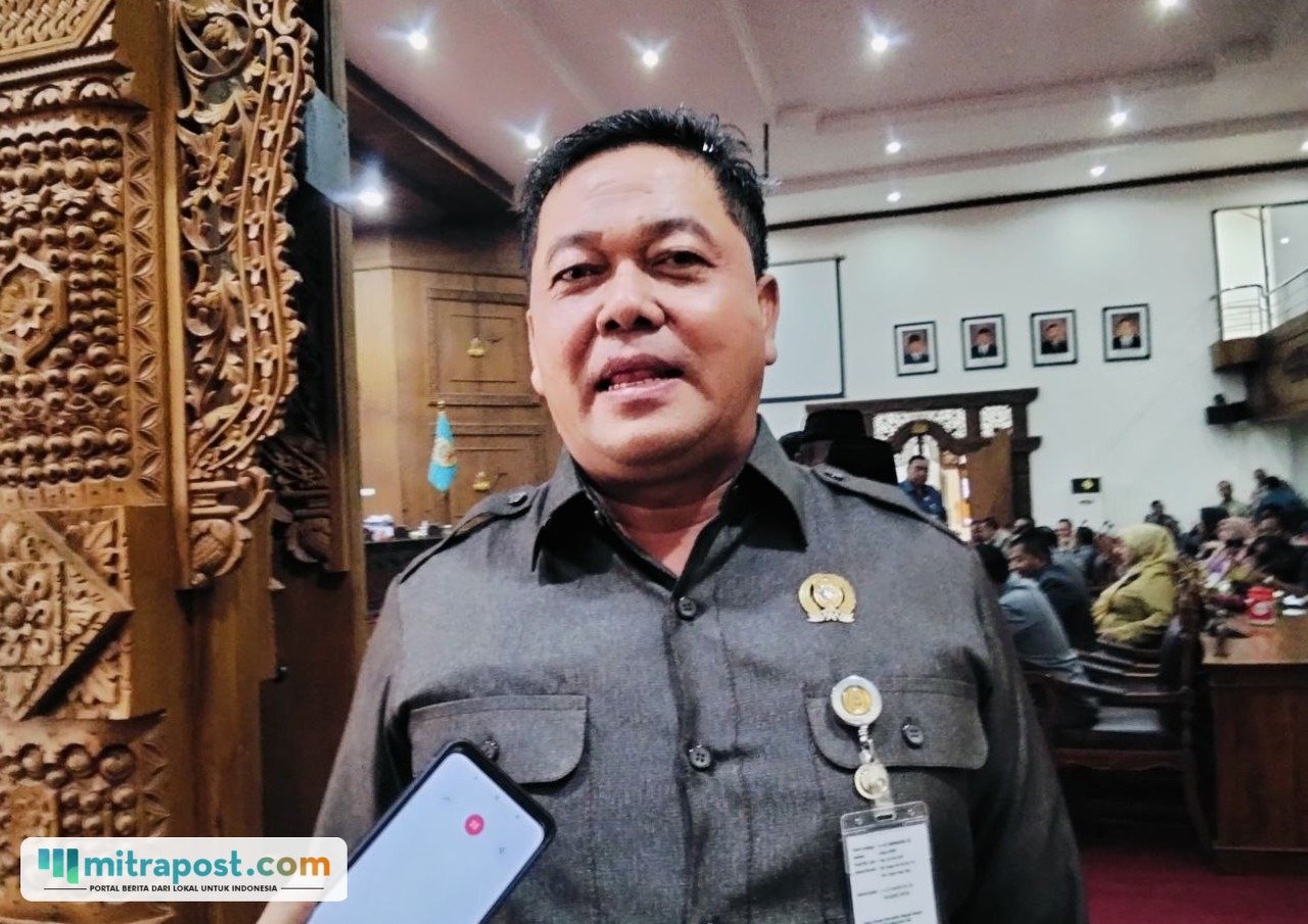 Foto : Ketua DPRD Kabupaten Pati, Ali Badruddin. (Sumber. Mitrapost.com/ Ilham)