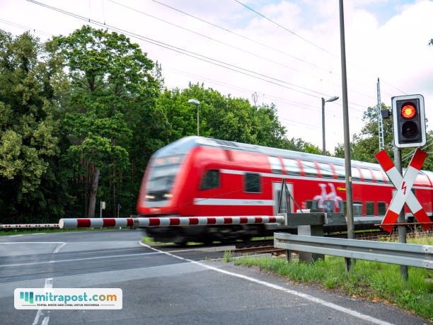Ilustrasi kereta api melintas/istock