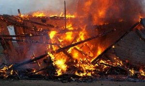 Ilustrasi kebakaran/istock Ilustrasi kebakaran/istock pemulung