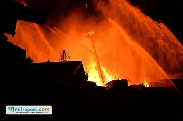 Ilustrasi kebakaran/istock Gudang Penyimpanan