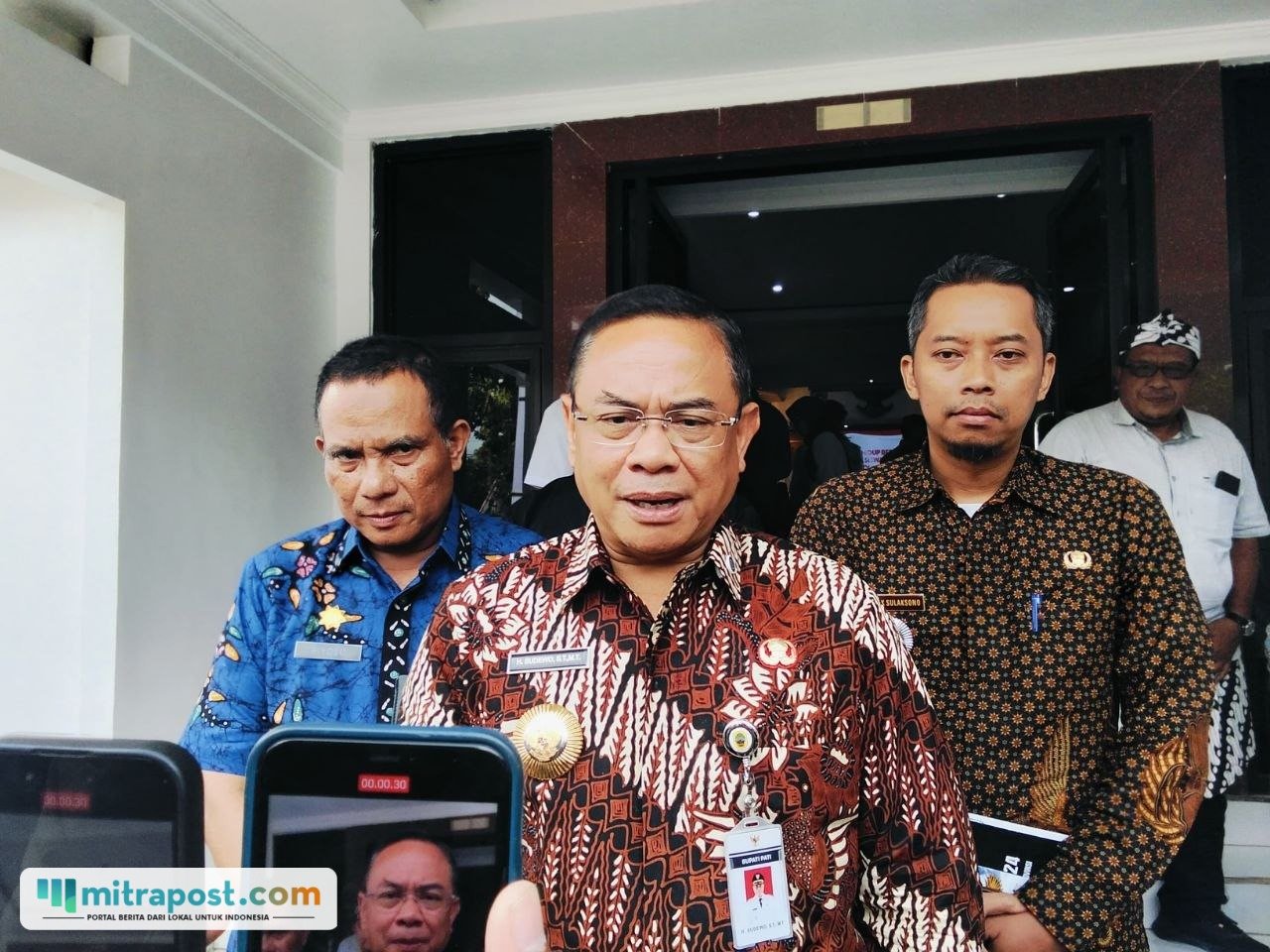 Foto : Bupati Pati nonaktif Sudewo, sebelum menjadi tersangka KPK. (Sumber. Mitrapost.com/ Ilham)