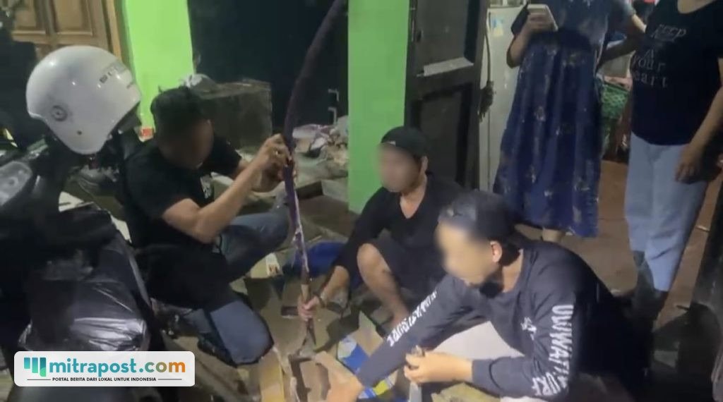 Polisi amankan 5 pemuda dan sajam di Kudus/ humas Polres Kudus