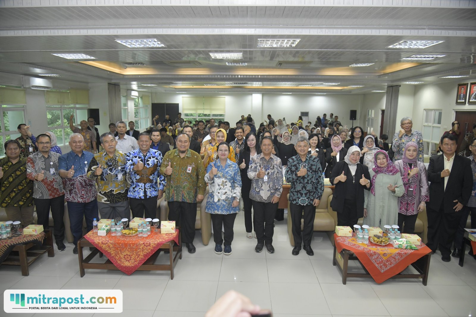 Pelantikan Pengurus dan Seminar Nasional Ikatan Sarjana Ekonomi Indonesia (ISEI) Cabang Semarang / semarangkota Agustina