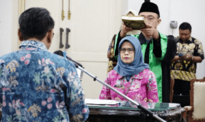 Foto : Pelantikan Kepala Dinkop UMKM Siti Subiati sebagai PJ Sekda. (Dok. Humas Pemkab Pati)