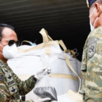 Kasum TNI Tinjau Barang Bukti Kasus Dugaan Penyelundupan Mineral yang Mengandung LTJ di Batam Kasum TNI Tinjau Barang Bukti Kasus Dugaan Penyelundupan Mineral yang Mengandung LTJ di Batam