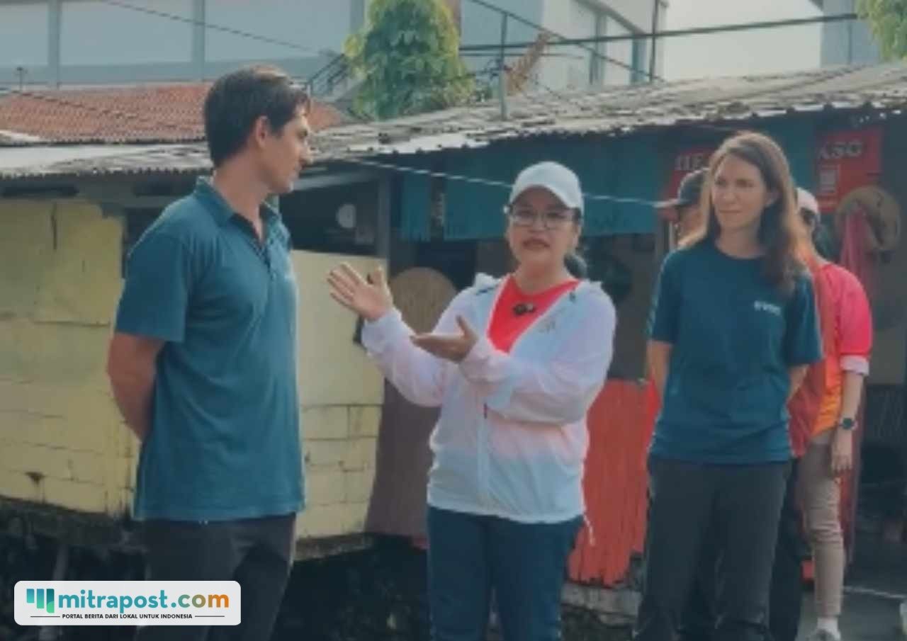Agustina Bersama Aktivis Bersih-bersih Sungai di Semarang Tengah/Instagram @Agustinawilujengp
