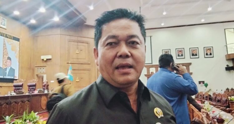 ali-dprd Foto : Ketua DPRD Kabupaten Pati, Ali Badruddin. (Sumber. Mitrapost.com/ Ilham) Tunjangan Rumah