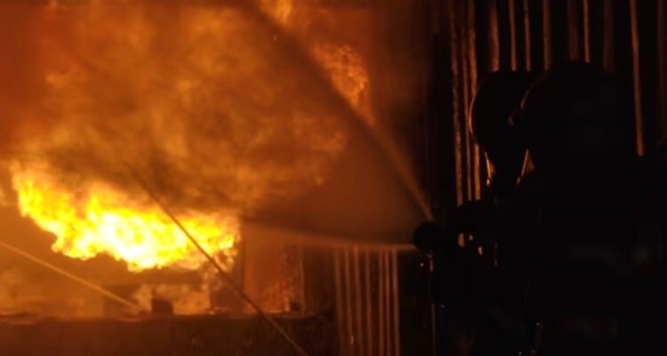 kebakaran-tambora 27 Rumah di Tambora Jakbar Terbakar, Penyebab Masih Diselidiki