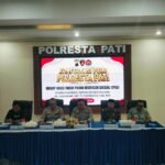 Foto : Konferensi Pers di lantai II Polresta Pati. (Sumber. Mitrapost.com/ Ilham)