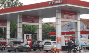Ilustrasi SPBU Pertamina Perdana Setelah Lonjakan Minyak Dunia, Pertamina Resmi Naikkan Harga BBM Pertamax