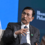 Luhut Sebut Penyaluran Bansos Sepenuhnya Akan Berbentuk Uang Tunai Senilai Rp5,4 Juta per Orang