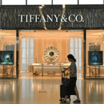 Gerai Tiffany & Co. Menkeu Buka Segel Gerai Tiffany & Co. Setelah Sanggupi Pelunasan Kewajiban dan Denda Administratif