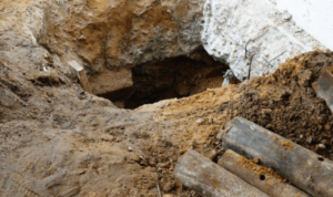 Balita di Tebet Jaksel Meninggal Dunia Usai Terperosok Lubang Proyek Sedalam 3,7 Meter