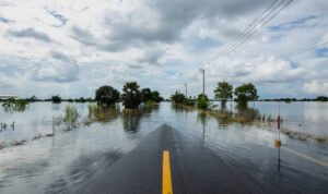 Ilustrasi banjir rob/istock