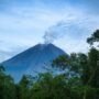 Gunung Semeru/istock