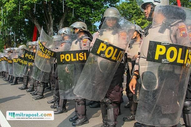 Ilustarsi personel polisi/istock