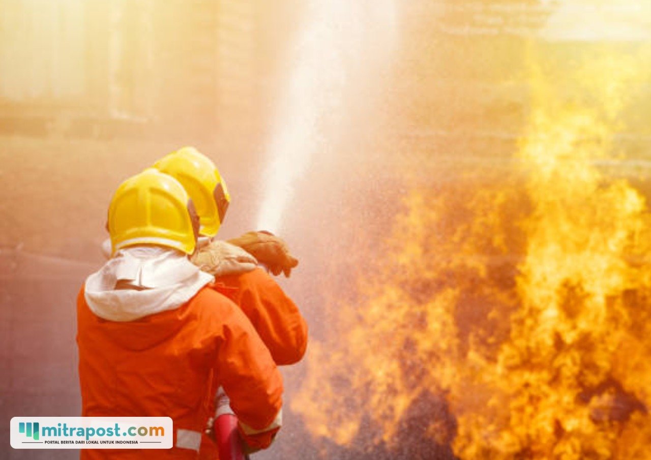 6 Bangunan di Kawasan Industri Cikupa Mas Tangerang Terbakar
