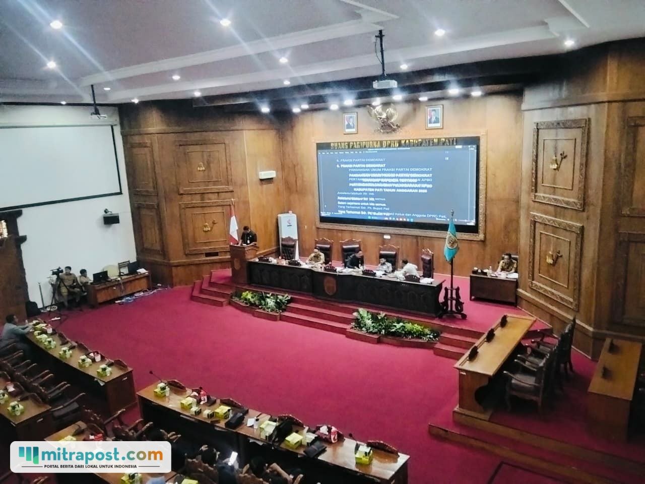 Foto : Rapat Paripurna DPRD Kabupaten Pati. (Sumber. Mitrapost.com/ Ilham)