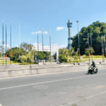 Foto : Alun-alun Simpang Lima Pati dari depan Kantor Bupati Pati. (Sumber. Mitrapost.com/ Ilham) Alun-alun Pati