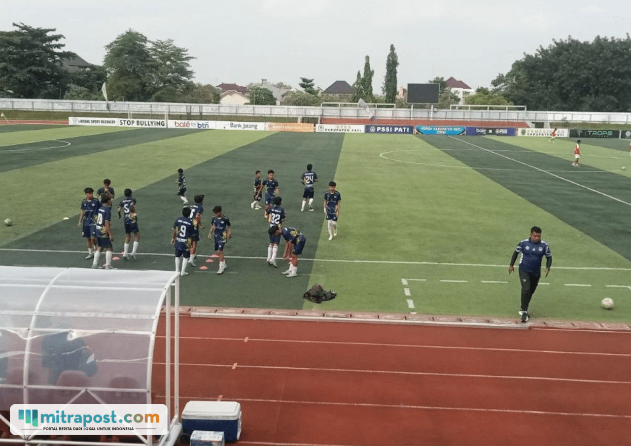Foto : Popda Sepak Bola Jenjang SMP Tingkat Kabupaten Pati berlangsung di Stadion Joyokusumo, belum lama ini. (Sumber. Mitrapost.com/ Ilham)