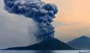 Ilustrasi gunung meletus/istock