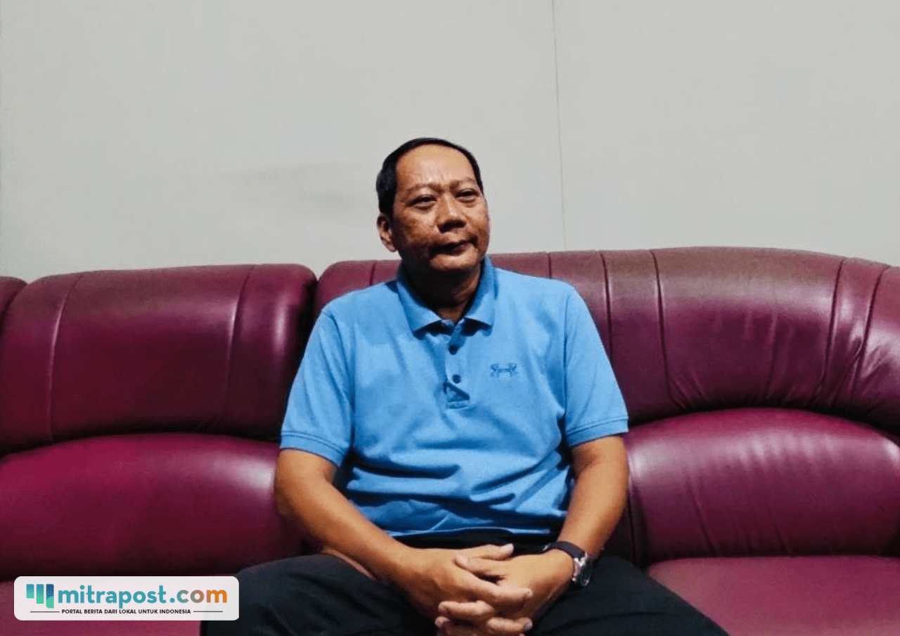 Foto : Plt Sekretaris yang juga menjabat Kepala Bidang Sumber Daya Air Dinas Pekerjaan Umum dan Tata Ruang (DPUTR), Widyotomo Kusdiyanto. (Sumber. Mitrapost.com/ Ilham)