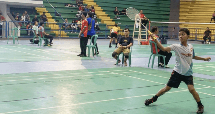Belum Genap Setahun, Pendapatan Retribusi Sewa GOR Pesantenan Lampaui Target