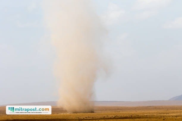 Ilustrasi dust devil atau setan debu/istock