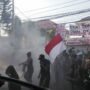 Foto : Aksi Massa AMPB Bakar Ban di depan Kantor Kejari Pati. (Sumber. Mitrapost.com/ Ilham)
