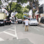 Foto : Petugas Parkir di Jalan Panglima Sudirman. (Sumber. Mitrapost.com/ Ilham)