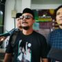 Foto : Korlap Aliansi Santri Pati untuk Demokrasi (Aspirasi) Cak Ulil, Kuasa Hukum Korban, Ali Yusron dan tiga teman sejawat mendatangi Kejari Pati, Rabu (29/07/2026) siang. (Sumber. Mitrapost.com/ Ilham)
