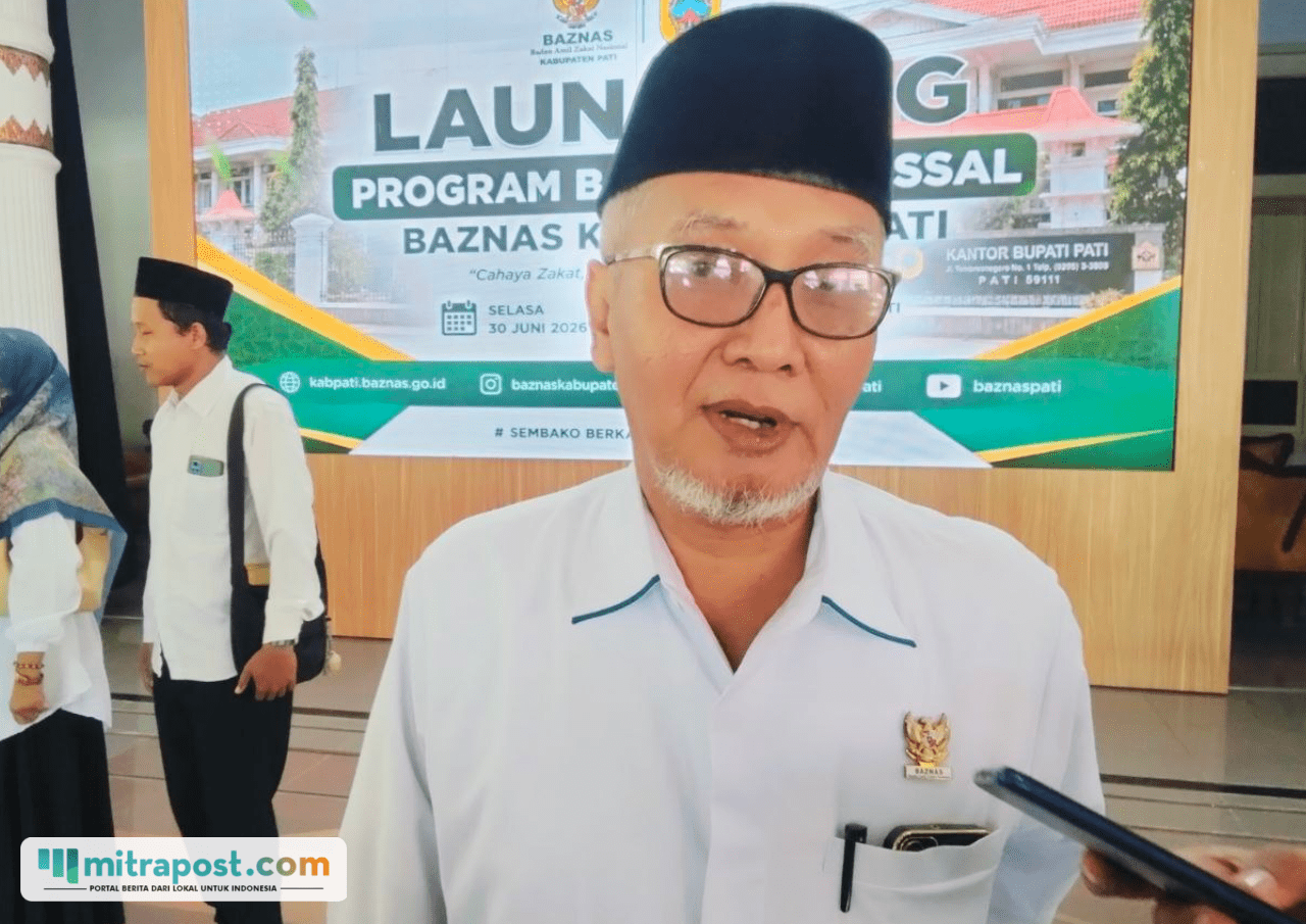 Foto : Ketua Baznas Kabupaten Pati, Minanurrohman ditemui di Pendopo usai melakukan penyaluran zakat kepada penerima manfaat, belum lama ini. (Sumber. Mitrapost.com/ Ilham)