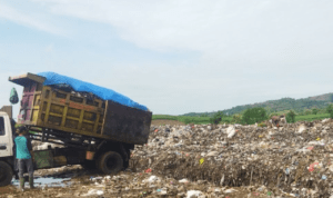 Foto : Gunungan sampah di TPA Sukoharjo, Kecamatan Margorejo, Pati. (Sumber. Mitrapost.com/ Ilham)