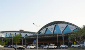 Bandara Internasional Supadio Pontianak, Kalimantan Barat 6 Penerbangan di Bandara Supadio Pontianak Alami Delay Akibat Kabut Asap Karhutla