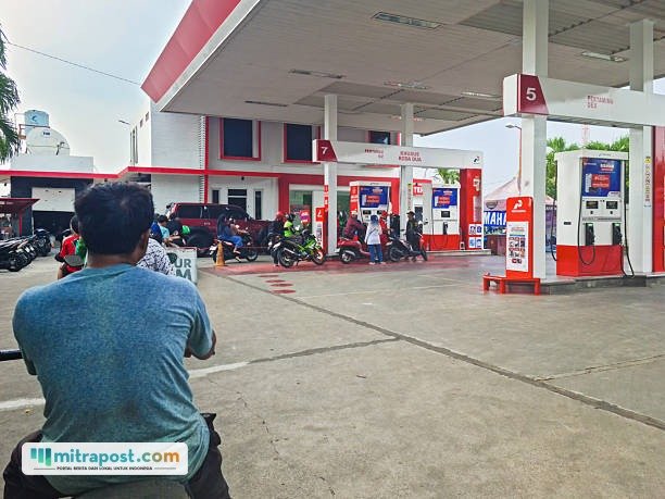 Ilustrasi antrean BBM /istock BBM Subsidi