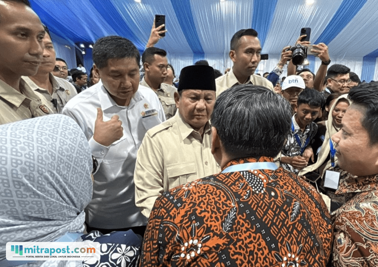 Foto : Plt Bupati Pati saat bertemu dengan Presiden Republik Indonesia Prabowo Subianto di Perumahan Puri Delta City Side, Kabupaten Batang, Jawa Tengah, Kamis (30/7/2026) kemarin. (Dok. Humas Pemkab Pati)