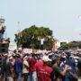 Foto : Aksi peternak unggas Kabupaten Pati di depan kantor Bupati. (Sumber. Mitrapost.com/ Ilham)